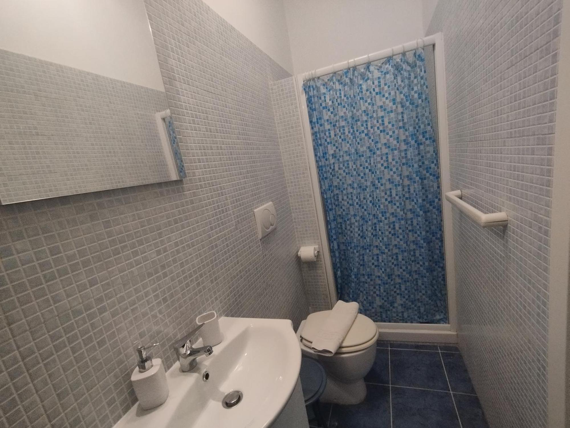 Adriatic Room 50 M Dalla Stazione Ferroviaria Di Ciampino E Dalla Navetta Aeroportuale Екстериор снимка